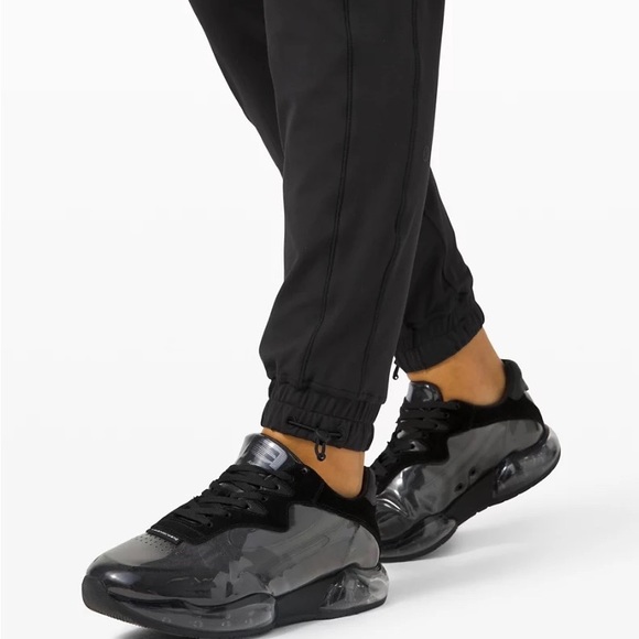 Ready to Rulu Jogger Cinch Black size 2 - Picture 4 of 4